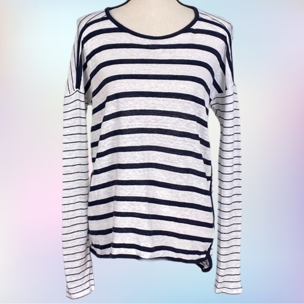 ATHLETA “Newport” white w/navy stripes, 100% Linen, long sleeve top. Small. EUC